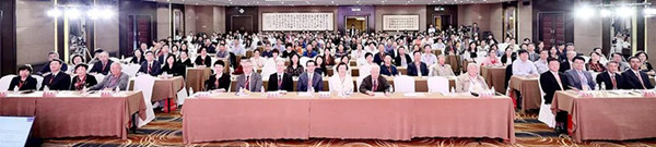 15582707512614.jpg 合影_副本.jpg