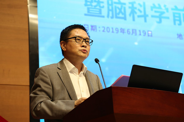 15609571383926.jpg 3华山医院丁强院长_副本.jpg