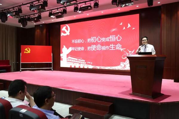 15628245651040.jpg 10丁强院长主持.jpg
