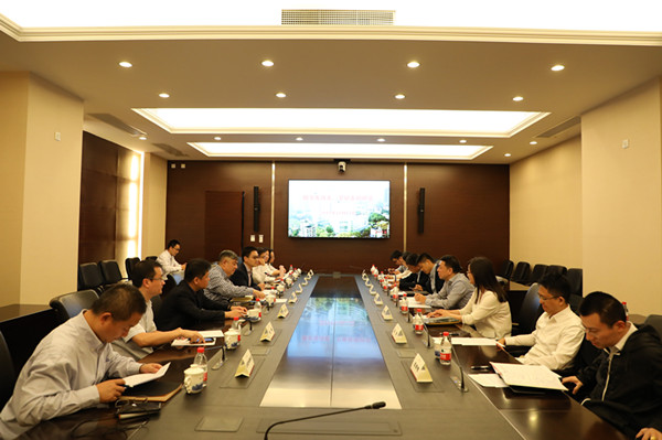 15714081816579.jpg 调研会_副本.jpg