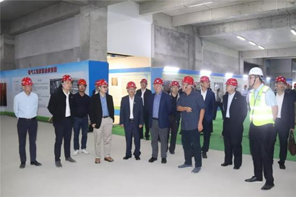15742127489095.jpg 在滨海新城综合医院项目现场开展实地调研_副本.jpg