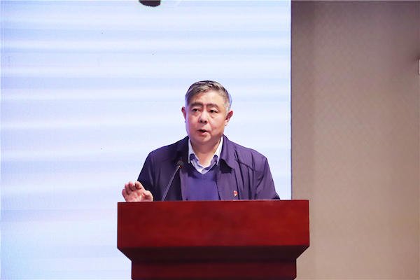 15791394147411.jpg 邹和建书记作报告.jpg