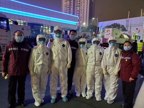 15810356185721.jpg 首批值班队员.jpg