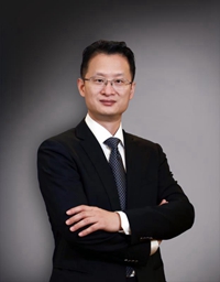 马昕.jpg