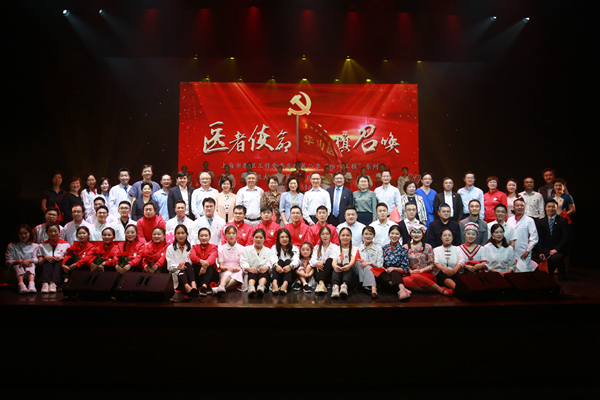 大合影 (2).jpg