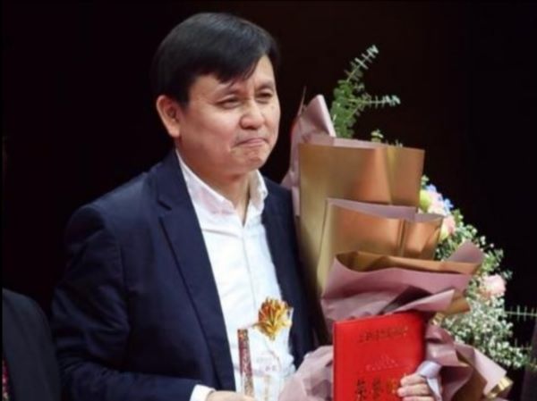 张文宏R.jpg
