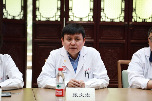 3张文宏.jpg