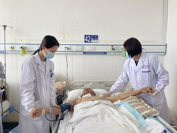 16227351198750.jpg 3查房_副本.jpg