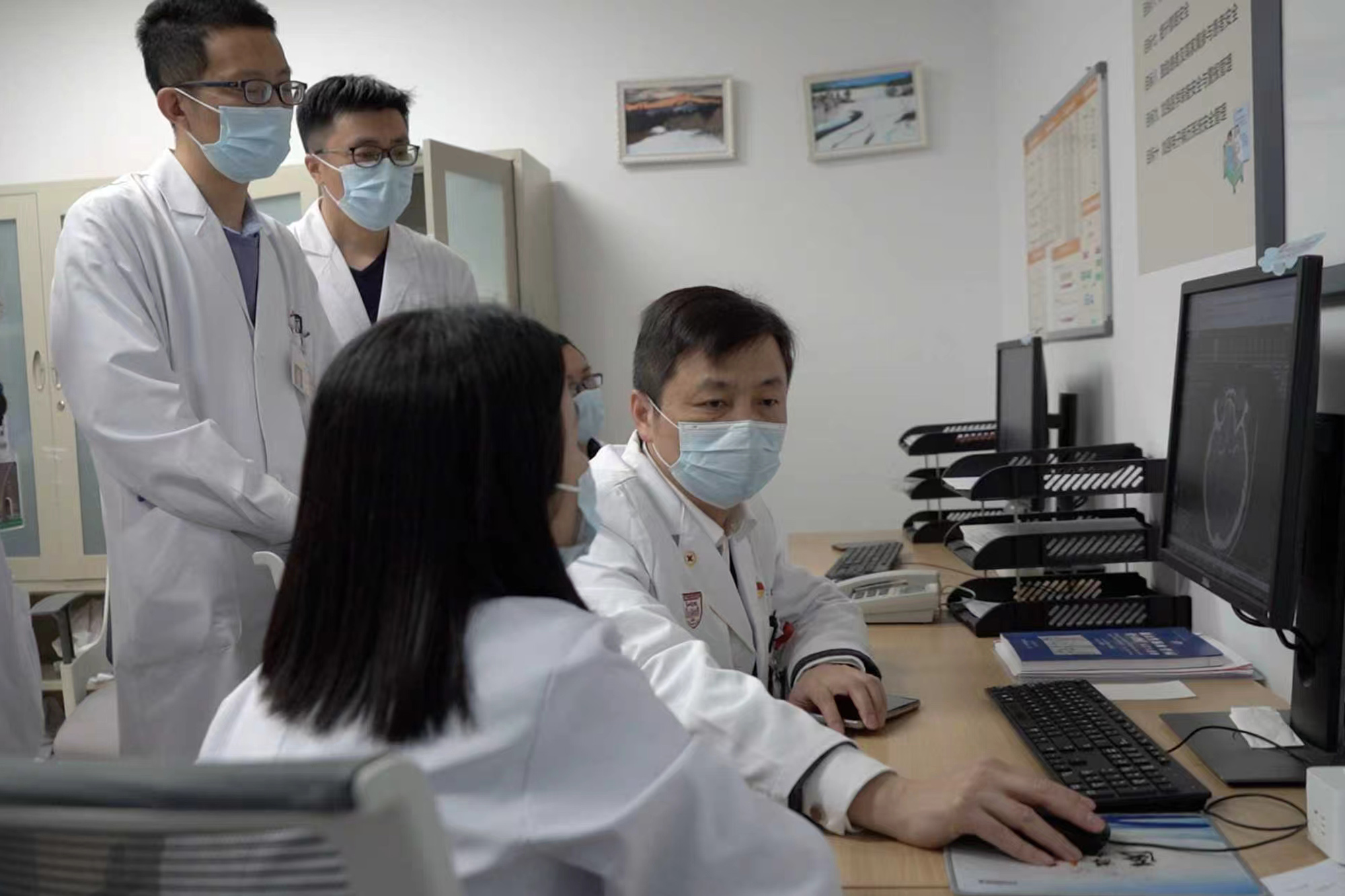 华山神外顾宇翔教授团队荣获第四届上海职工优秀创新成果奖一等奖