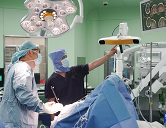 我国侵入式脑机接口进入临床试验阶段 新华社